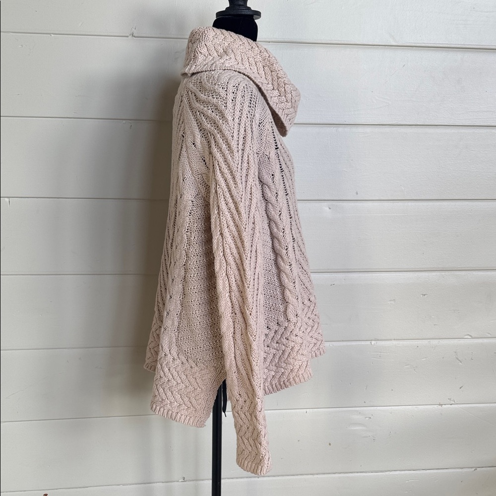 Hem & Thread Cozy Cable Knit Turtleneck Cowl-neck Sweater Women’s size L - Picture 5 of 14